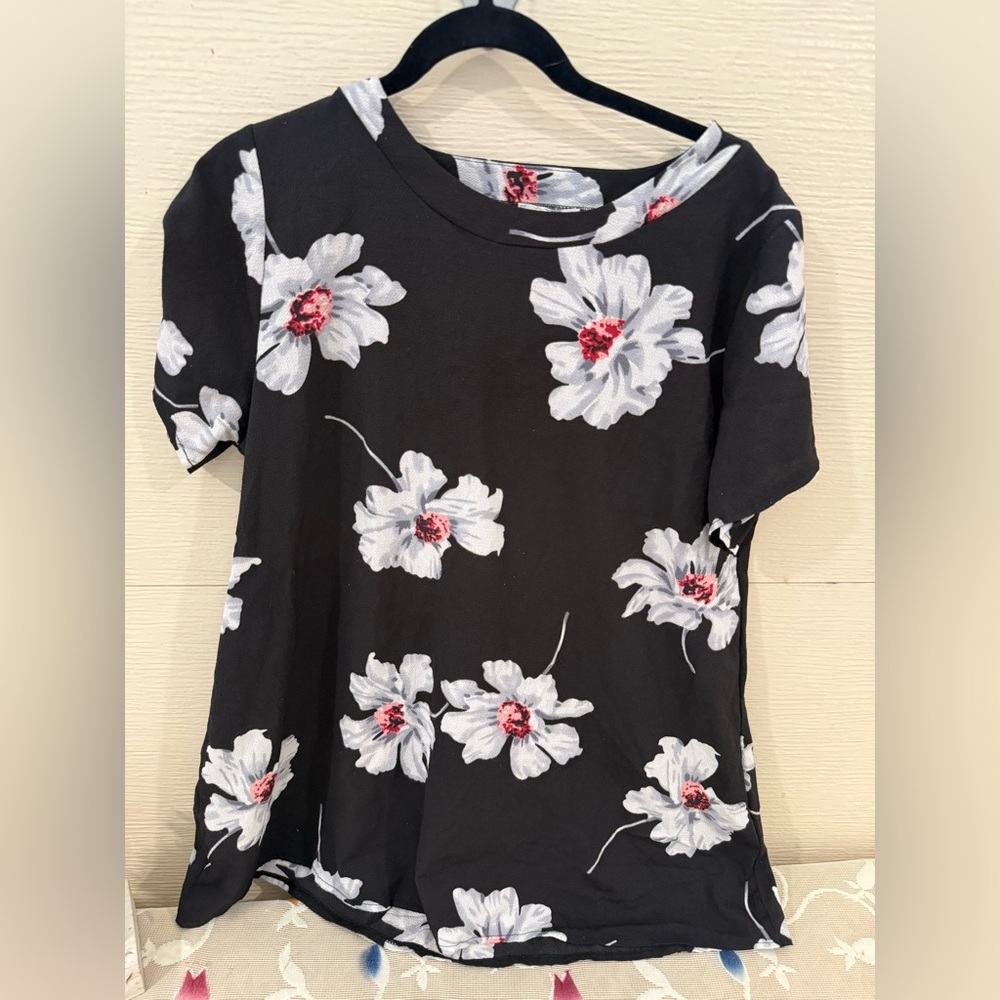 Floral Black Short Sleeve Top